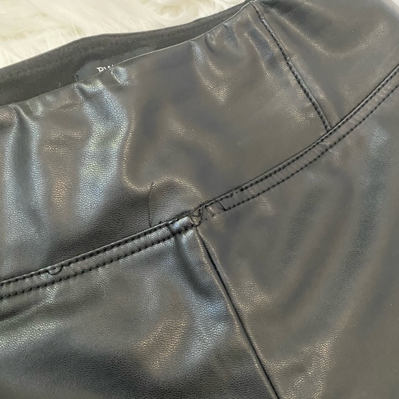 RW&CO | Faux leather black skinny pants - Picture 7 of 10